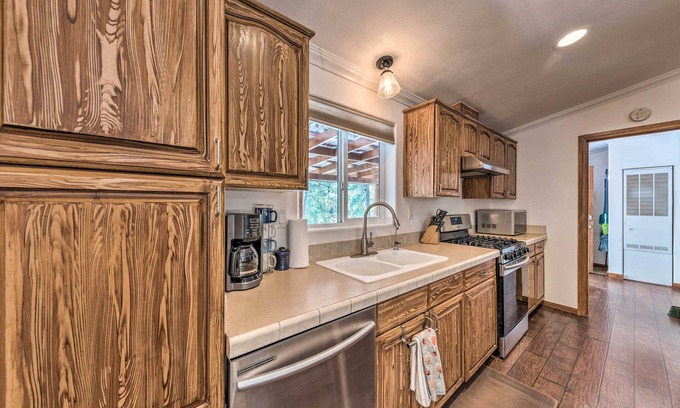 Ruidoso Cabin | Tree-Lined Alto Cabin: Near Parks & Trails!