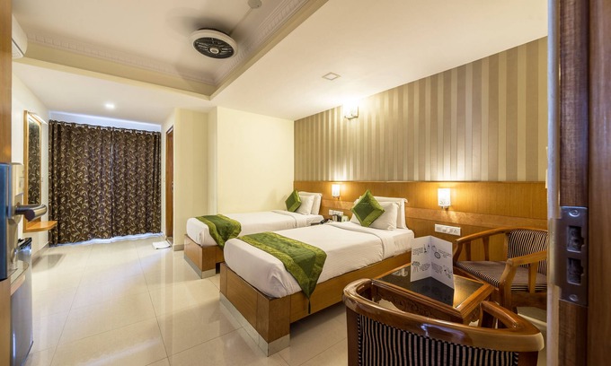 Bengaluru Hotel | Treebo Akshaya Lalbagh Inn