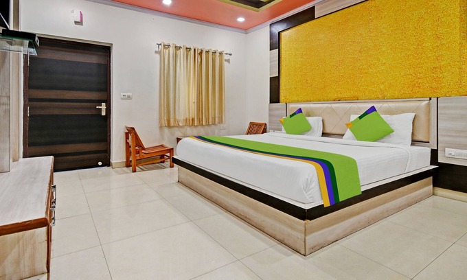 Jaipur Hotel | Treebo Trend Airport View