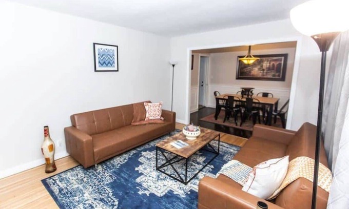 New Castle House | Trendy Home w/Private Backyard - Bham Brickstone