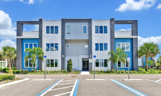 Reunion Hotel | Trendy Two Story Condo near Disney with Resort & Waterpark Access - B24-203