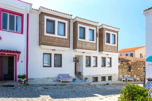 Bozcaada Hotel | Troas Ada Hotel