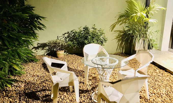 Mount Lavinia Hotel | Tropic Inn - Mount Lavinia