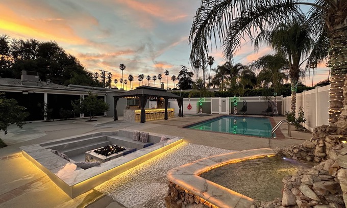 Mission Hills House | ποΈ Tropical Luxury Oasis ποΈ