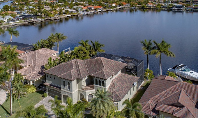 Eight Lakes Villa | Tropical Waterfront Paradise, Spacious Villa with Direct Gulf Access