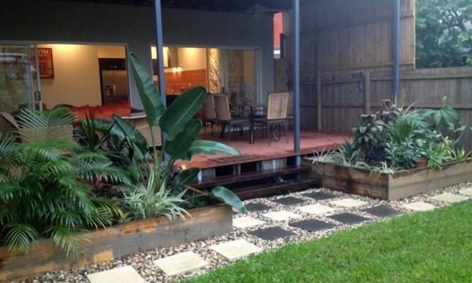 Parramatta Park House | TropicVues with POOL