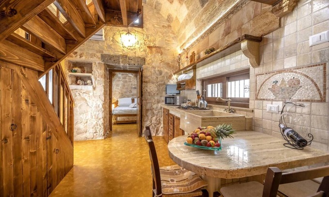 Torre Suda House | Trullo, private garden a few meters from the sea