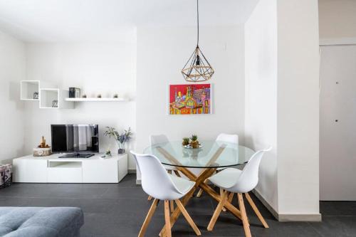 Granada City Center Apartment | tuGuest Violeta's Home - Free parking