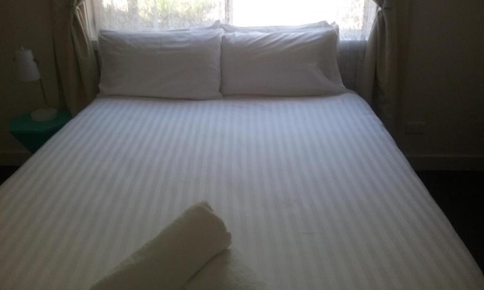 Tullah Hotel | Tullah Tavern