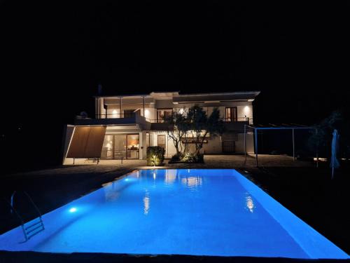 Phocis Region Villa | Turquoise Villa Loutraki