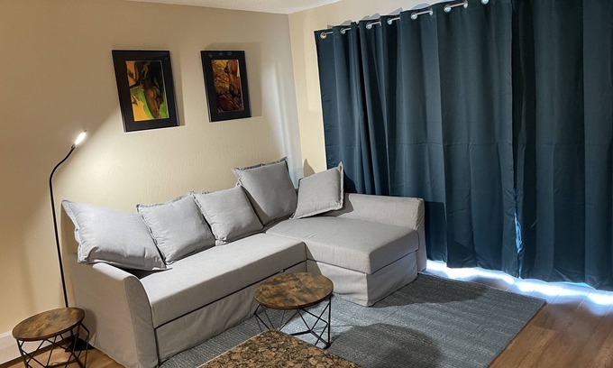 Upper Market Apartment | ❤️ Twin Peaks, Luxury Apt, Great View, Parking, Laundry, BBQ, Patio