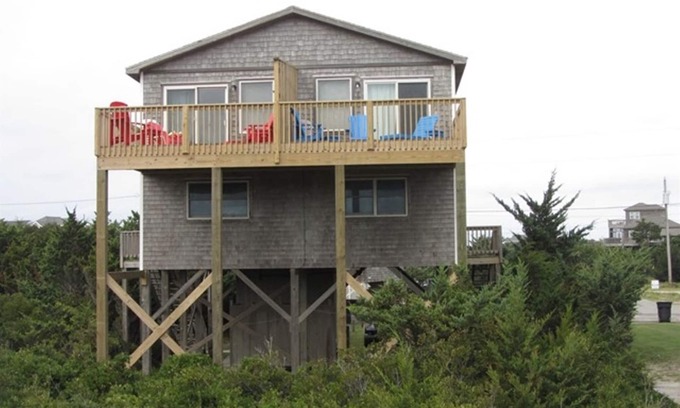 Ocean Isle Estates Cottage | Two By The Sea A on the Oceanfront in Avon is a perfect getaway!
