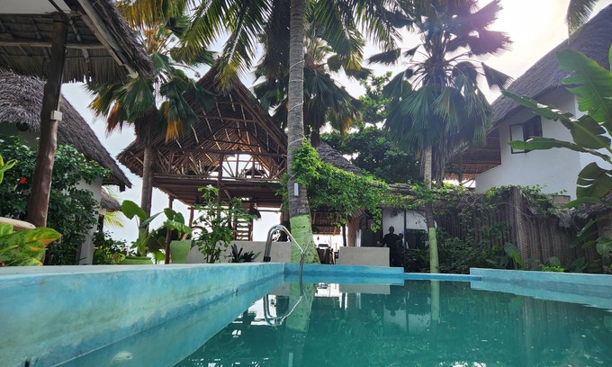 Jambiani Hotel | Two Palms