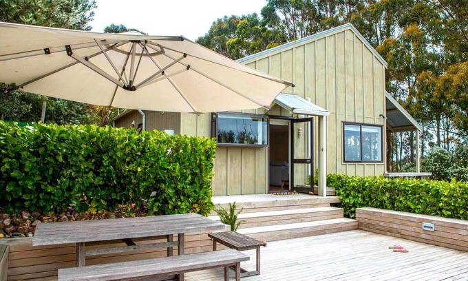 Onetangi Cottage | Two Rooms Onetangi - Onetangi Holiday Home