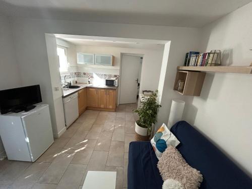 Cagnes-sur-Mer Apartment | Two rooms with 30 m2 garden in villa