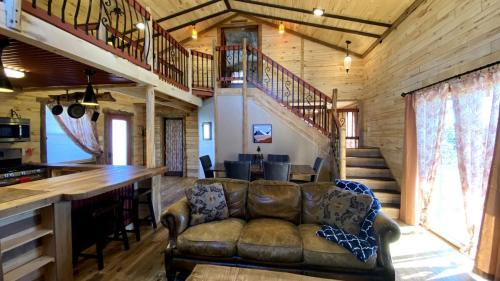 Cedaredge Apartment | Two Story Cabin 2 Bedrooms with a Loft Sleeps 8 at the Cedaredge Lodge