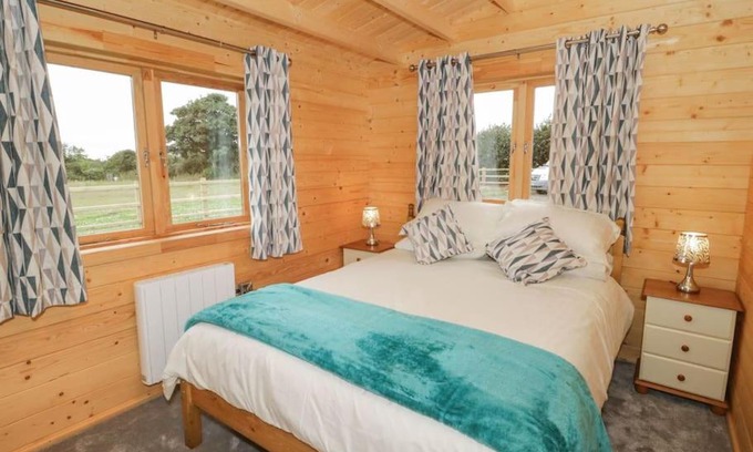 Dwyran Ski Chalet | Ty Presto, Parc Y Fronwen