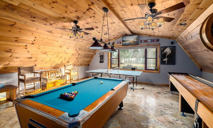 Kingston House | Ultimate Gamerm + Internet + Near Marina at Lake Texoma
