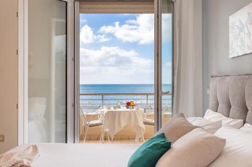 Torre Grande Apartment | Unicorn House - Stunning sea view with pool