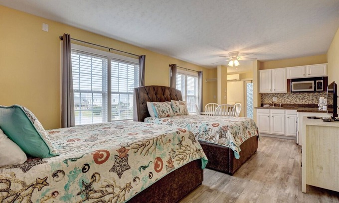 Surf City House | Unit 101D at Tiffany's Motel