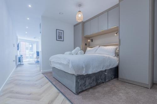 Sheffield Apartment | Unit 4 Modern & Comfy 1-BR Flat, Near bramall Lane, Free WIFI, Secure parking