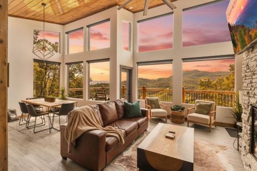 Wears Valley House | Unobstructed Panoramic Mountain Views