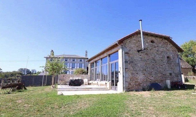 Glenat House | Unusual dwelling (former pigsty) - ALL IN