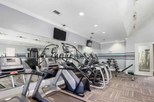 Southwest Raleigh Apartment | Upscale 1BR Suite Mins to Downtown Raleigh