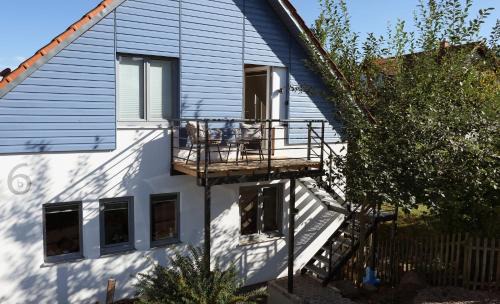 Oberdorla Apartment | Upstairs6b