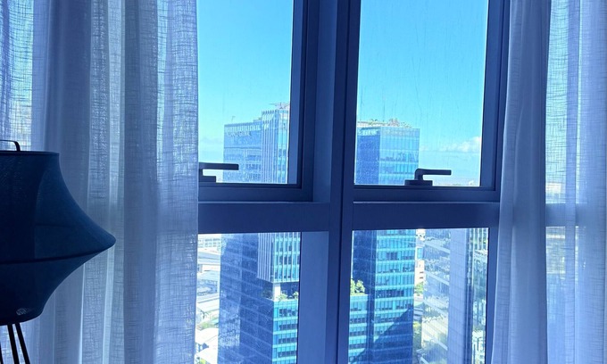 Bonifacio Global City Apartment | Uptown Parksuites Tower One