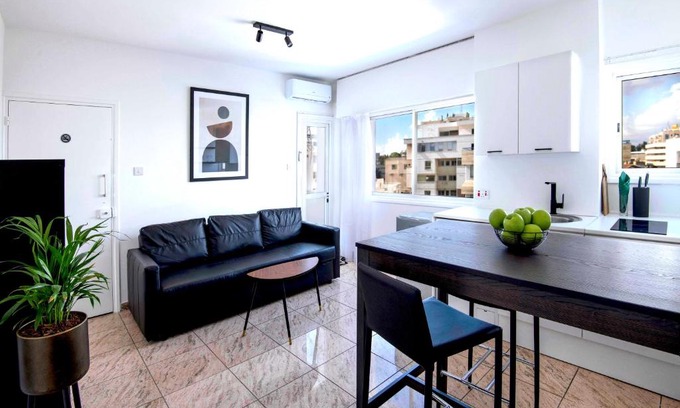 City Centre Apartment | Urban Condo 43 - 1 Bdr