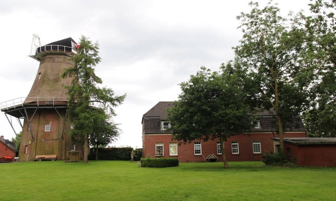Uttum Apartment | Uttumer Mühle: Bentje - Gemütliche Og-wohnung für 4 Personen im Müllerhaus der Uttumer Mühle