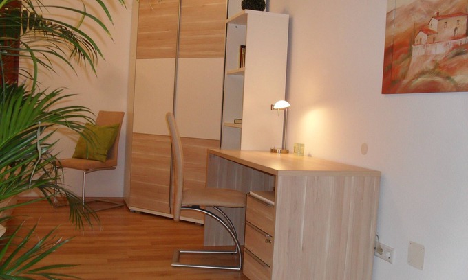 Binsenschlauch Apartment | Vacation apartment Ambiente in Karlsruhe's Nordweststadt near Städt. Clinic