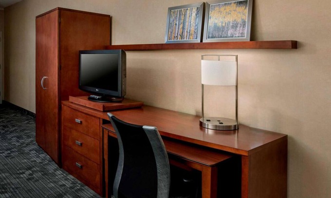 Foxboro Hotel | Vacation At Its Finest! 4 Pet-Friendly Units, Near F. Gilbert Hills State Forest