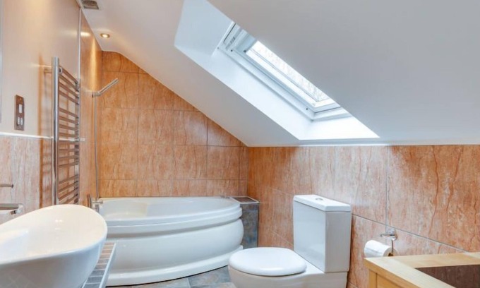 Margam House | Vacation home Bwthyn y Cwm in Swansea - 6 persons, 3 bedrooms