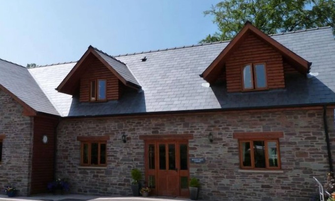 Brecon House | Vacation home Crai House in Swansea - 9 persons, 4 bedrooms