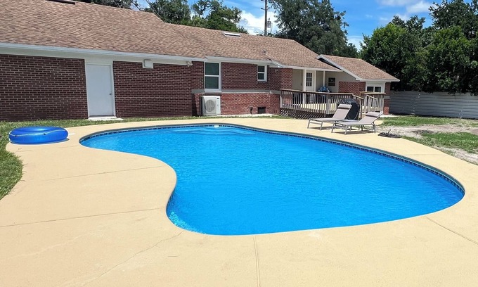 Arlington House | Vacation home with a private pool