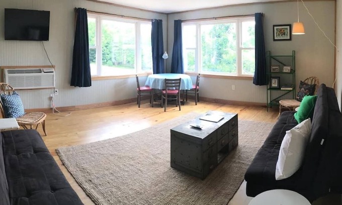 Bolivar Apartment | Vacation Rental: Ridge View Flat