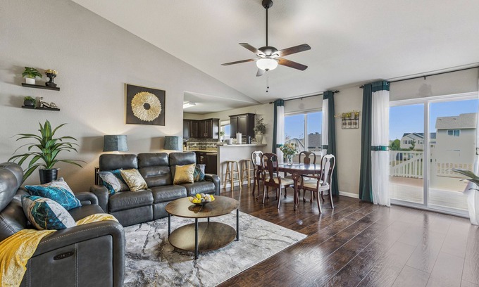 Monticello House | Valclyde Signature Home. Spacious 5BR Retreat with Office & Gym