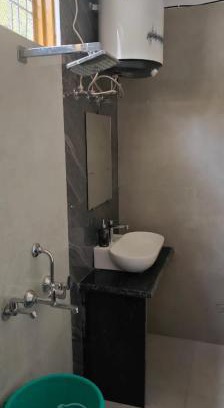 Pauri House | Valley vibes by Bahugunas den