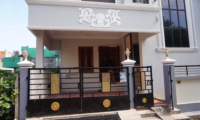 Marie Oulgaret Hotel | Vasantharaja Villa Arumparthapuram