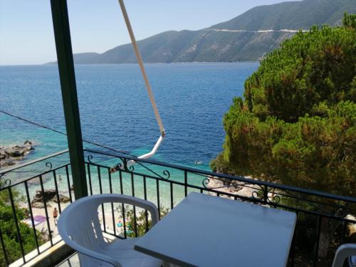 Vassiliki Apartment | VASILIKI ROYAL STOUDIOS