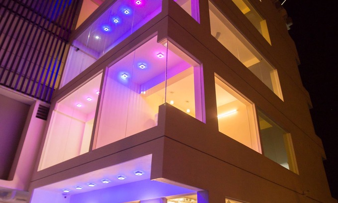 Chikkajala Hotel | Vee Suites Bangalore