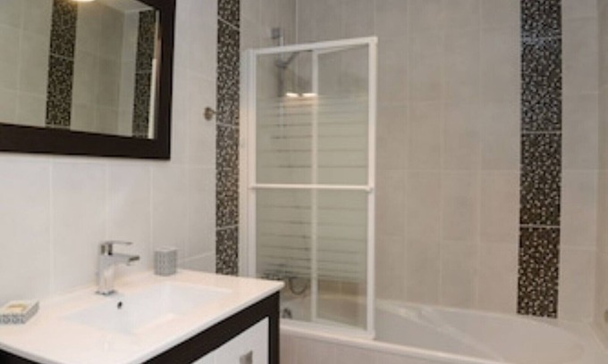 Esterencuby Apartment | Very nice new apartment in trendy colors pool-jacuzzi fitness-terrace