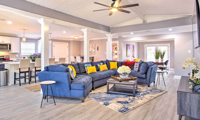 Terrytown House | Vibrant Terrytown Home w/Yard ~ 6 Mi to NOLA