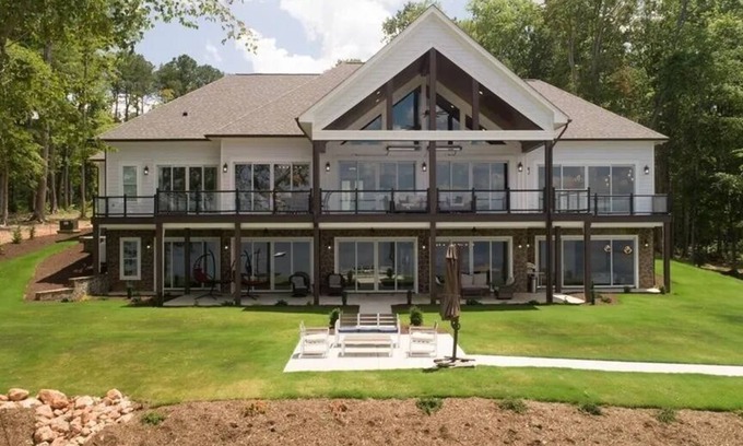 Wise House | 🌞Viewtopia🚤-LKG's🦅Rustic Palace🏰