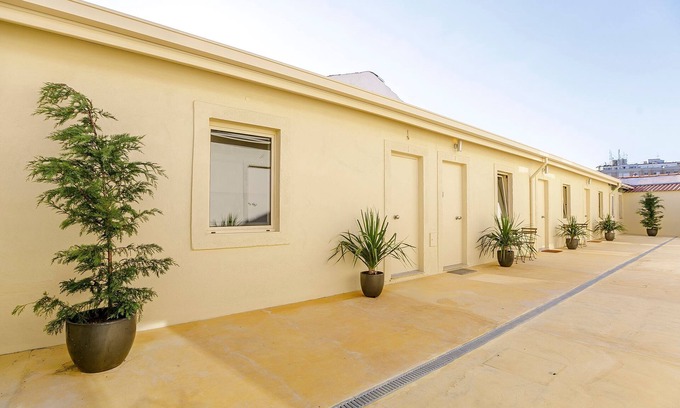 Lapa Apartment | Vila Burgães by LovelyStay