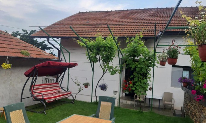 Pirot House | Vila Mir