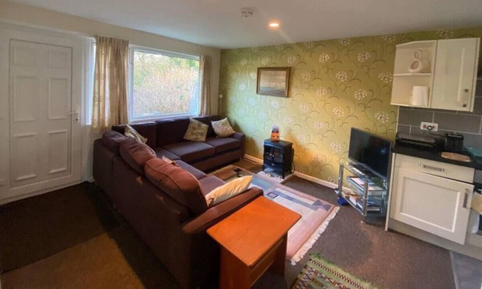 St Teath Ski Chalet | Villa 25 Lanteglos Hotel 2 bedroom sleeps 4