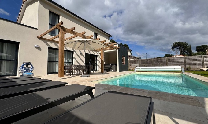 Saint-Augustin Villa | Villa 4 chambres 4 salles de bains avec jardin + jacuzzi, piscine (villa 11)
